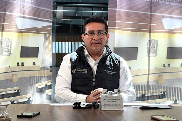 Presidente del Congreso se pronuncia por el diálogo con empresarios por iniciativa de estacionamientos