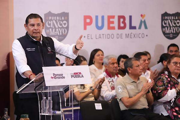 Con cercanía y diálogo, gobernador Armenta impulsa soluciones a familias de Tehuacán
