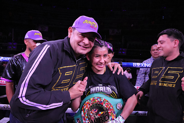 Conquista “La Bonita” Sánchez título mundial en un ambiente de fiesta