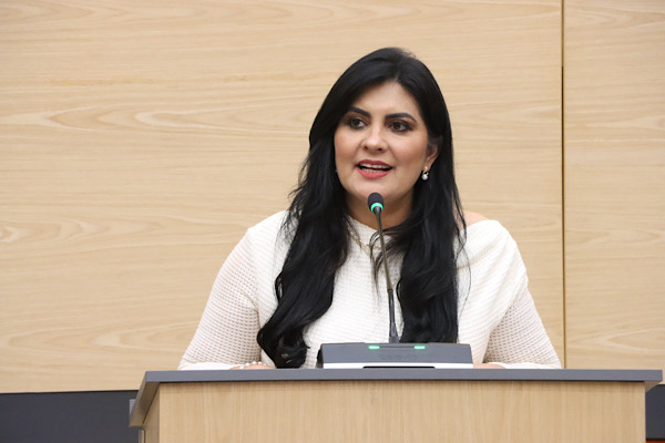 Promueve Delfina Pozos implementación de licencia laboral para mujeres víctimas de violencia 