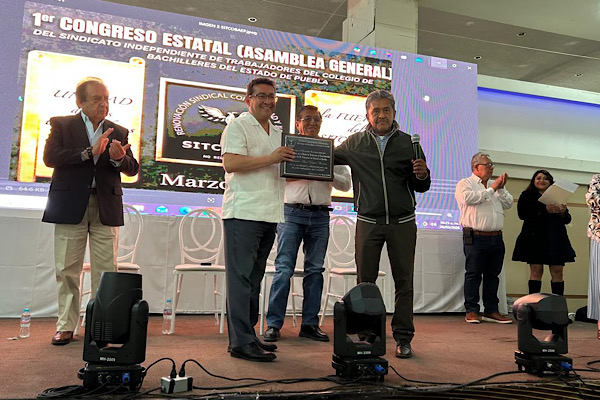 Participa Pável Gaspar en el Primer Congreso Estatal del SITCOBAEP
