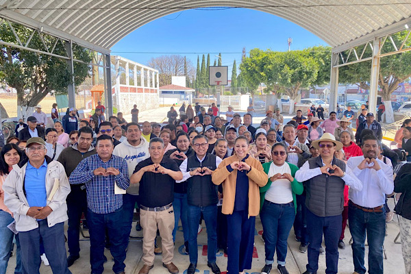 Trabajo de gestión y suma de voluntades permiten el bienestar en San Baltazar Tetela: José Luis Figueroa