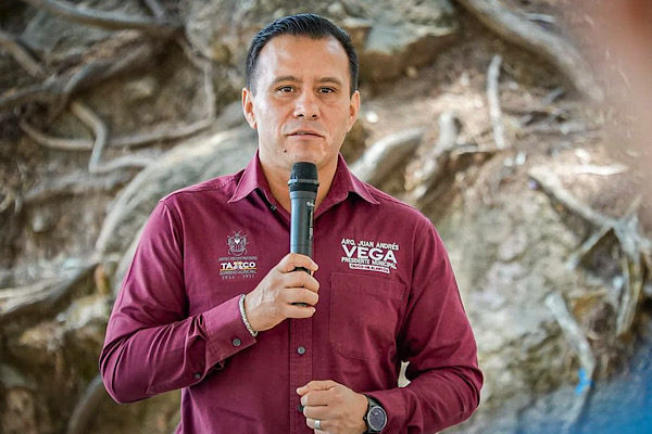 Señalan a "La Familia Michoacana" de estar detrás de la desaparición del alcalde de Taxco