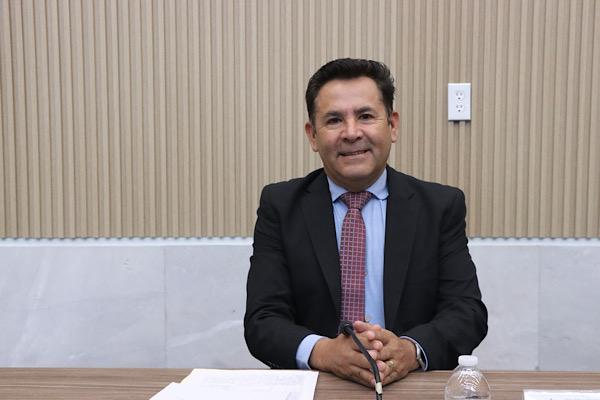 Presenta el diputado José Miguel Trujillo de Ita iniciativa para tipificar el uso ilegal de dispositivos electrónicos en penales