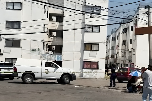Muere menor de 5 años al caer del tercer piso de un edificio en La Libertad