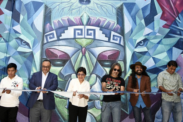 Inaugura Rectora Lilia Cedillo mural en la Facultad de Medicina