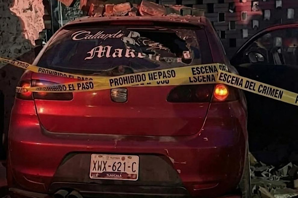 Asesinan a hombre dentro de un vehículo en Tianguismanalco
