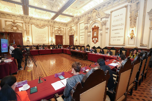 Cabildo de Puebla aprueba contratación de auditor externo; revisará finanzas del 2026