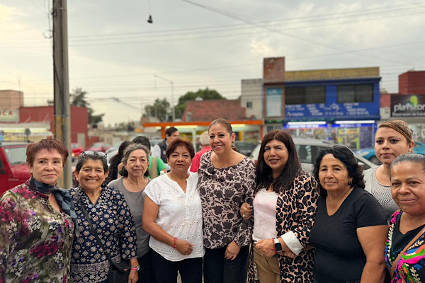 Mujeres luchamos a diario por nuestra comunidad y familias, afirma Laura Artemisa