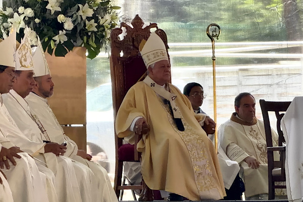Víctor Sánchez Espinosa conmemora 50 años de ministerio sacerdotal