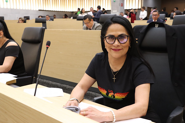 Presenta Fedrha Suriano iniciativas para la inclusión y protección de las personas de la diversidad sexual