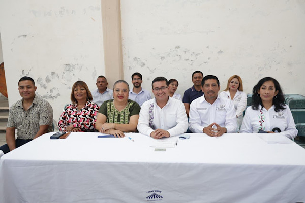 Escucha diputado Pável Gaspar necesidades del magisterio para integrar una agenda a favor de la educación en la Mixteca