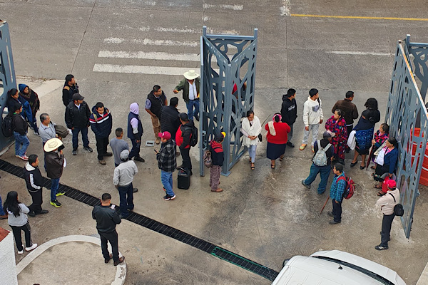 Congreso del Estado atiende a habitantes de Hueyapan y refrenda apertura al diálogo