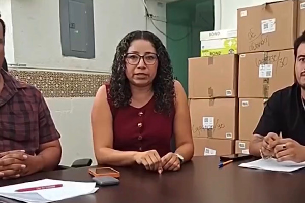 Regidores de Acatlán destituyen a titular de Seguridad y secretario del Ayuntamiento