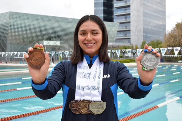 Destaca estudiante BUAP en competencias nacionales de natación