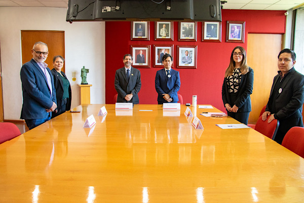 Juntos en favor de la sociedad: IBERO Puebla y Gil & Solís firman convenio