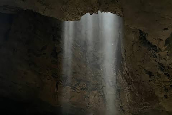 Lluvias dejan a familia atrapada en gruta de Cuetzalan; buscan a cuatro desaparecidos