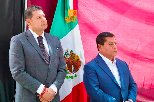 Gobierno estatal encabeza transformación histórica de caminos y vialidades con maquinaria propia