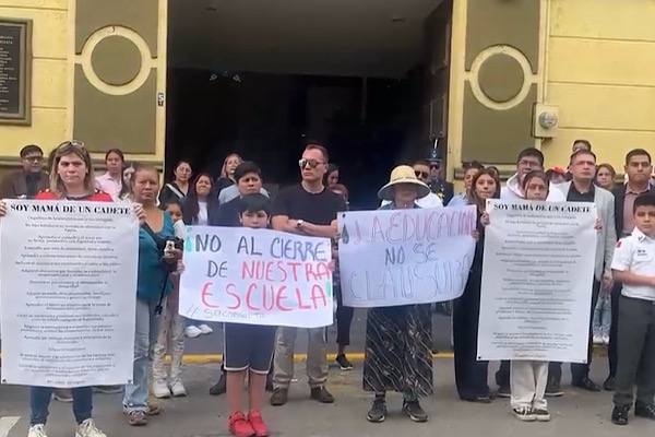 Alumnos y padres piden evitar cierre de la Academia Militarizada Ignacio Zaragoza