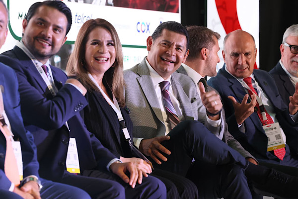 Puebla, epicentro de cadenas de valor para robustecer la industria nacional: Armenta