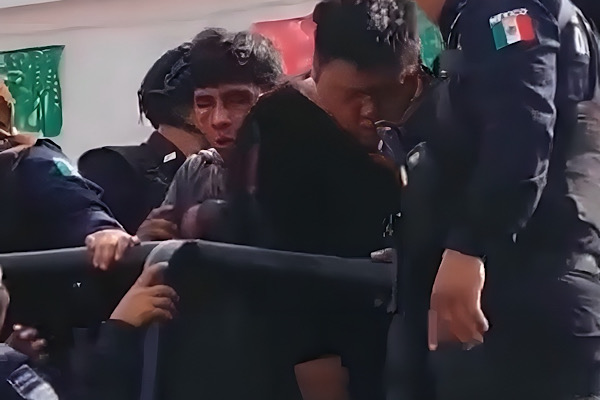 Vecinos de La Ixtla casi linchan a cuatro delincuentes