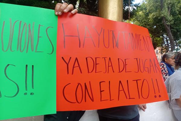 Locatarios del mercado El Alto exigen al Ayuntamiento la salida de la familia Méndez