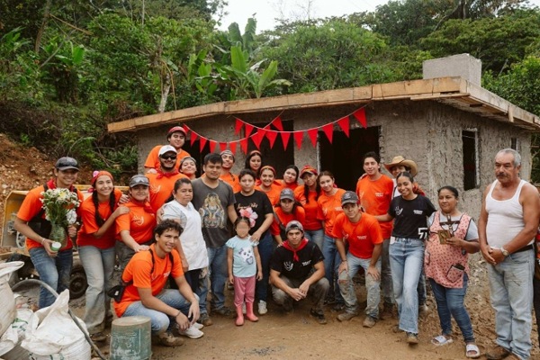 Anáhuac Puebla transforma vidas con 110 viviendas construidas y fortalece su impacto social en comunidades poblanas