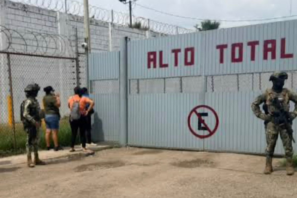 Motín en penal de Mazatlán deja 10 muertos y 16 personas lesionadas