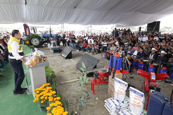 Campo y obra comunitaria transforman la vida de las familias de Tehuacán