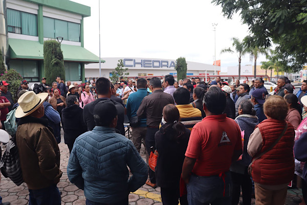 Tianguistas de San Martín Texmelucan denuncian intento de desalojo
